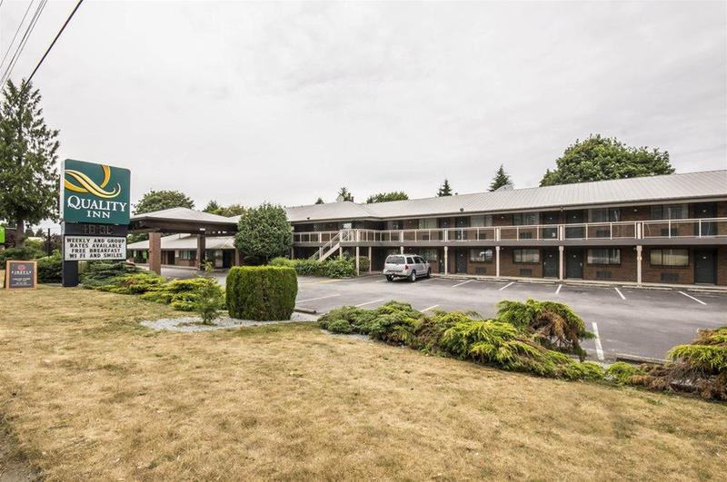 Art Infiniti Hotel Pitt Meadows Exterior foto