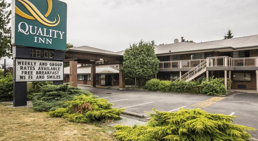 Art Infiniti Hotel Pitt Meadows Exterior foto