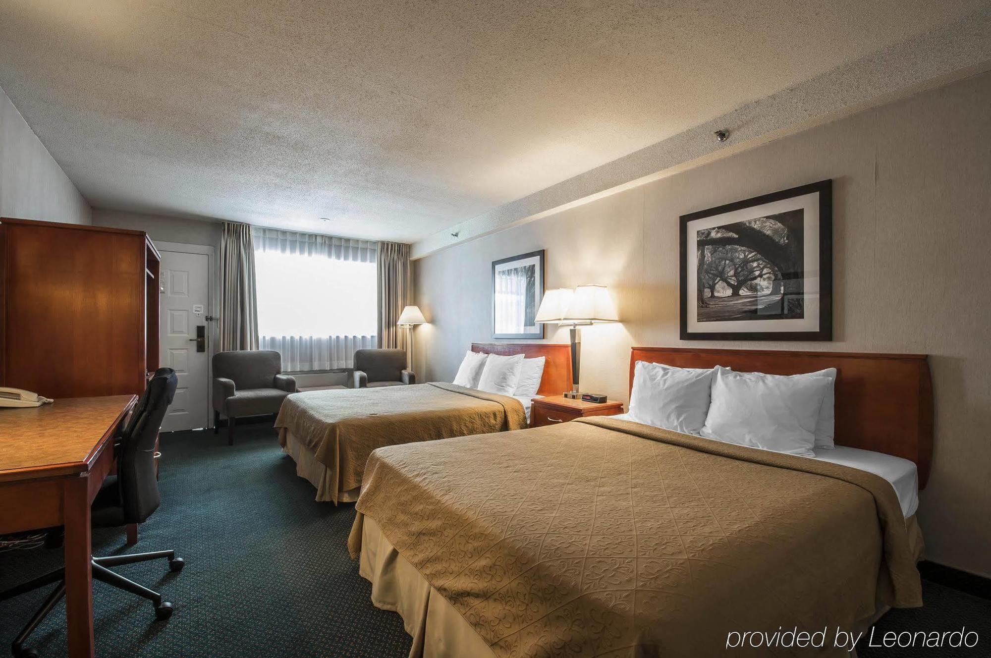 Art Infiniti Hotel Pitt Meadows Exterior foto
