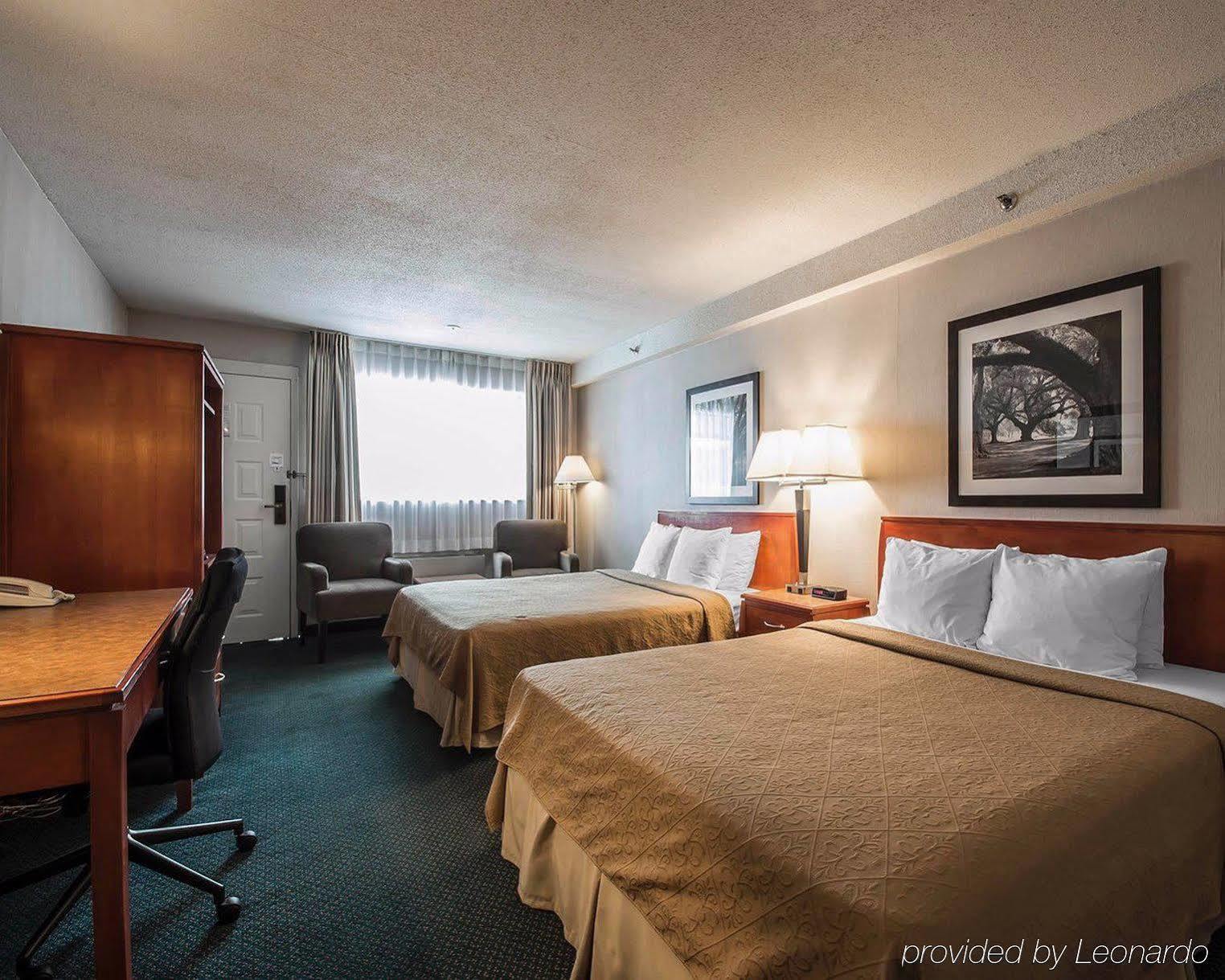 Art Infiniti Hotel Pitt Meadows Exterior foto